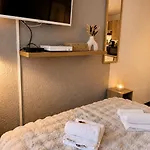 : Intime Au Bord Du Des Gaillands Et Pistes De Lägenhet