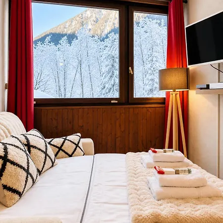 : Intime Au Bord Du Des Gaillands Et Pistes De Apartment Chamonix